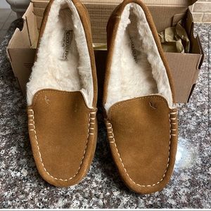 Koolaburra by UGG slippers.